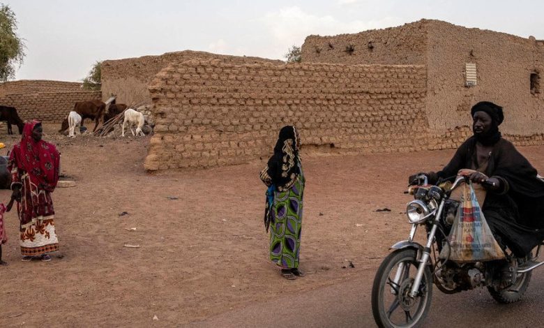 Photo of Mali : un expert dénonce un « rétrécissement comme peau de chagrin de l’espace civique »