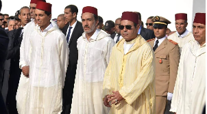 Photo of Maroc/ Présence de SAR le Prince Moulay Rachid aux funérailles de feue Aïcha El Khattabi, fille de Mohamed Ben Abdelkrim El Khattabi