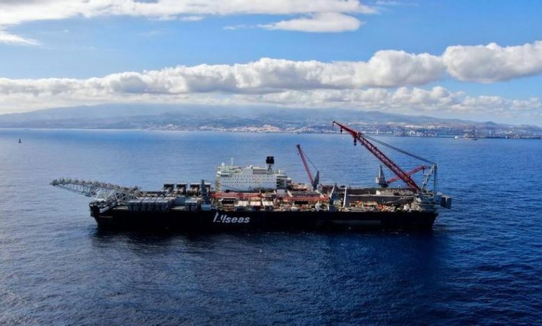 Photo of Gaz : Le Pioneering Spirit fait cap sur GTA pour l’opération pipelines