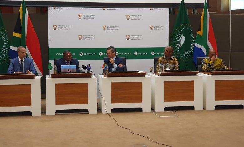 Photo of انتقال رئاسة مجموعة العشرين إلى جنوب إفريقيا: المستشار برئاسة الجمهورية، يشارك باسم فخامة رئيس الجمهورية، رئيس الاتحاد الافريقي