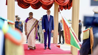 Photo of Le Président de la République, Président de l’Union africaine reçoit la Présidente de l’Inde à l’aéroport international de Nouakchott