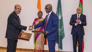 Photo of Le Président de la République, Président de l’Union africaine et la Présidente de la République de l’Inde supervisent la signature de plusieurs accords bilatéraux