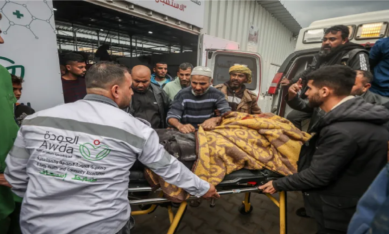 Photo of عشرات الشهداء والاحتلال يوسع عملياته بشمال غزة