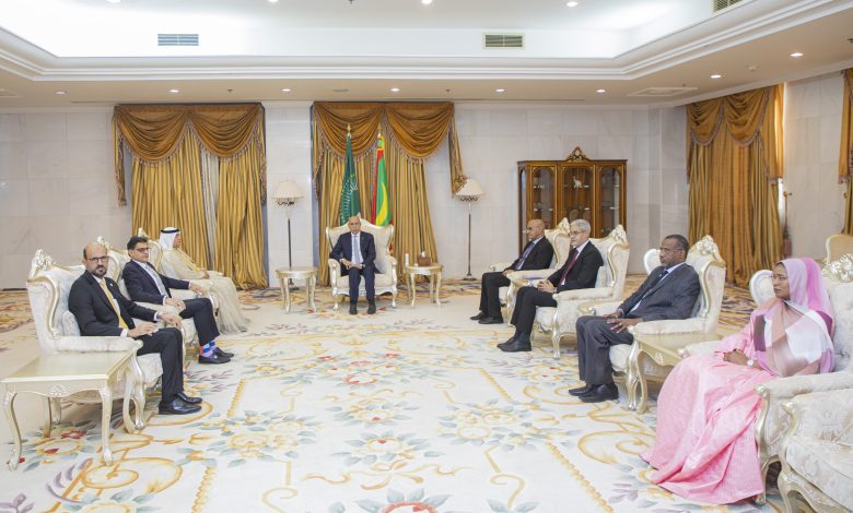 Photo of رئيس الجمهورية يلتقي وفدا من الهيئة العربية للاستثمار والإنماء الزراعي، برئاسة سعادة الدكتور عبيد سيف الزعابي