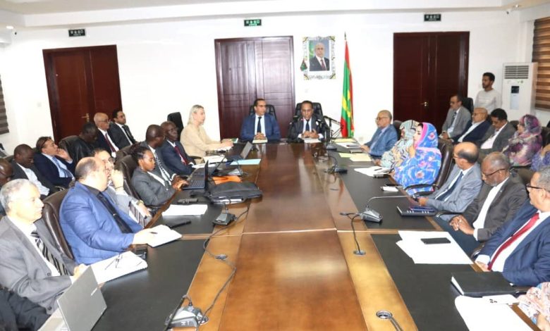 Photo of وزارة الاقتصاد والمالية تنظم جلسة عمل بين بلادنا و بعثة من البنك الافريقي للتنمية