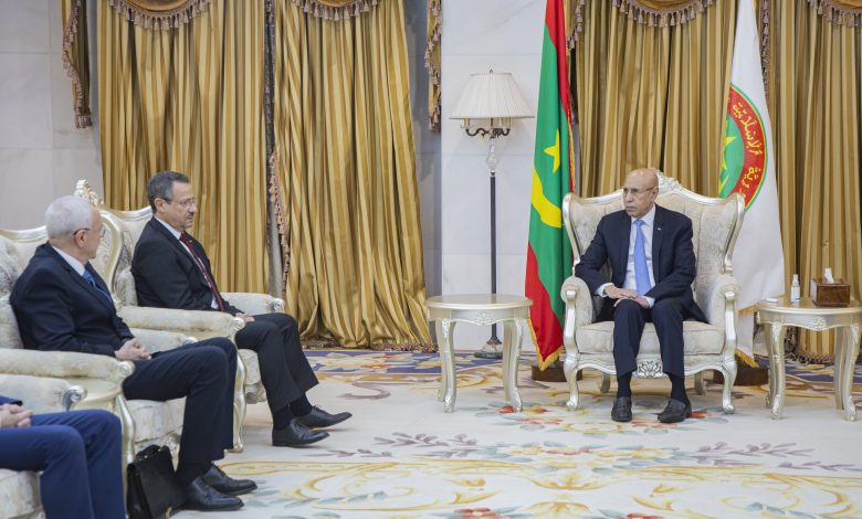 Photo of رئيس الجمهورية يستقبل وزير الاشغال العمومية والمنشآت الجزائري