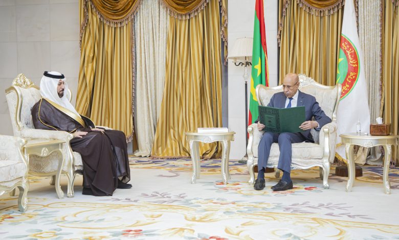 Photo of رئيس الجمهورية يتسلم رسالة خطية من صاحب السمو الملكي الأمير  محمد بن سلمان بن عبد العزيز