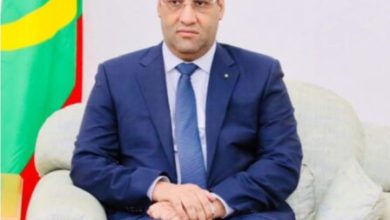 Photo of Gouvernement: Mokhtar Djaye succède à lui-même
