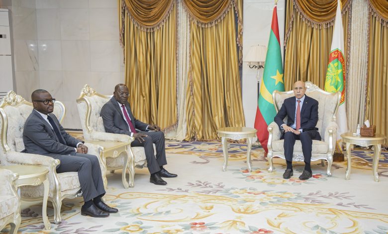 Photo of رئيس الجمهورية يستقبل وفدا حكوميا رفيع المستوى من جمهورية بنين