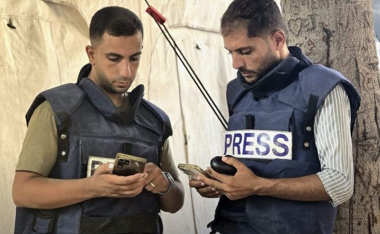 Photo of Gaza : Deux journalistes d’Al Jazeera tombés en martyrs, le bilan des reporters assassinés atteint un niveau record