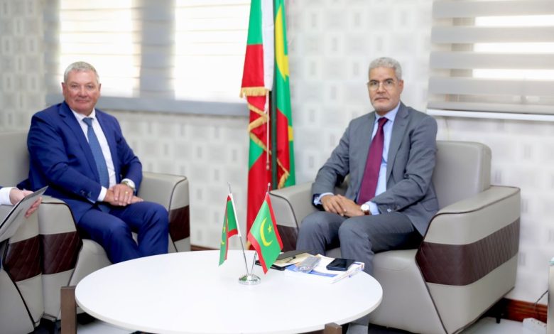 Photo of Le ministre de l’Économie et des Finances s’entretient avec une délégation de Kinross