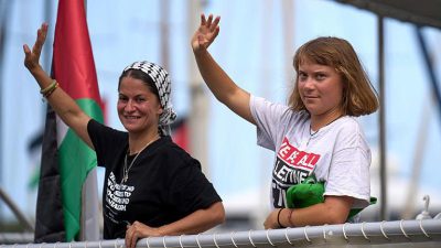 Photo of Une flottille quitte Barcelone pour tenter de briser le blocus de Gaza
