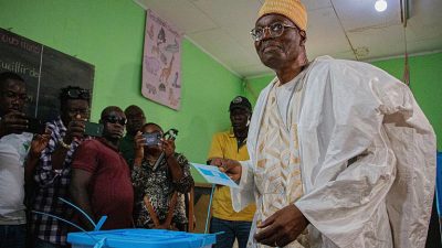 Photo of Cameroun : 2 partisans d’Issa Tchiroma Bakary arrêtés à Douala