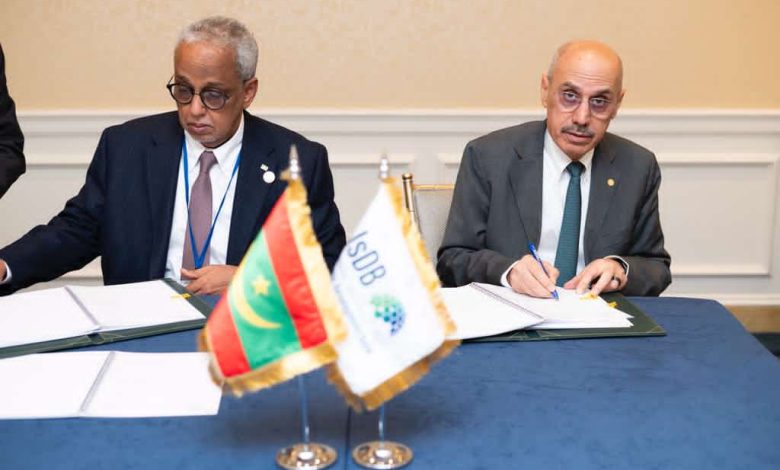 Photo of Le ministre des Affaires économiques signe un accord de financement avec la BID pour l’extension de l’Hôpital de Cardiologie à Nouakchott