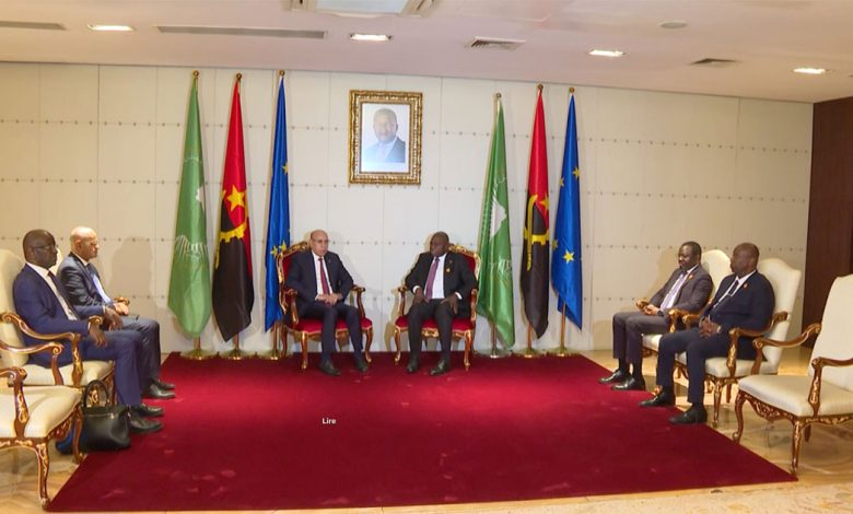 Photo of Le Président de la République arrive à Luanda pour participer au 7ème Sommet Union Africaine-Union Européenne