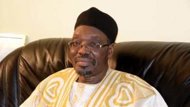 Photo of Le gouvernement gambien confirme la présence d’Issa Tchiroma Bakary en Gambie