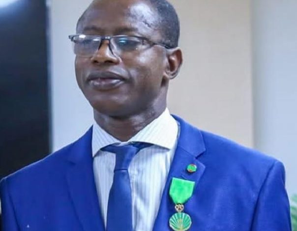 Photo of La fille de Abdallah Sidi Cheikh exige la vérité sur la mort de son père