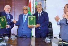 Photo of موريتانيا والاتحاد الأوروبي يعززان الشراكة بتمويل إضافي لخط الجهد العالي “نواكشوط – كيفه”