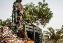 Photo of هجوم على مطار نيامي: 13 قتيلاً و22 من المهاجمين سقطوا خلال إحباط العملية