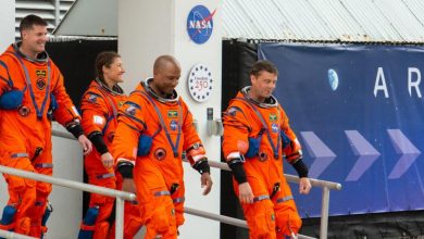 Photo of Artémis II : les astronautes de la NASA rentrent sains et saufs après avoir survolé la Lune