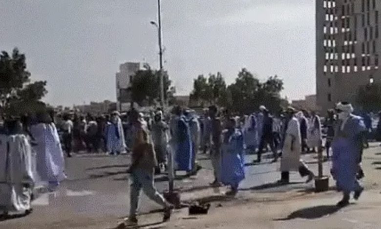 Photo of Hausse des prix des hydrocarbures: Plusieurs blessés à la suite d’une manif réprimée par la police