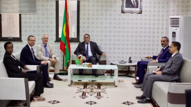 Photo of Le SG du MAED et l’envoyé spécial du Royaume Uni pour le Sahel examinent le renforcement de la coopération et le soutien au dossier des réfugiés