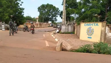 Photo of Mali: “Combats en cours” à Bamako entre l’armée et des “groupes terroristes”, au nord des attaques à Gao et Kidal