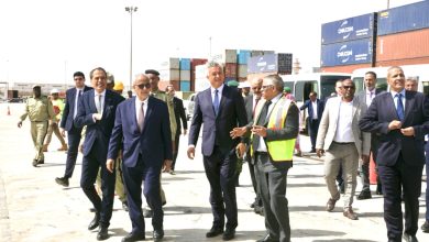 Photo of Les ministres mauritanien des Affaires économiques et marocain de l’Investissement examinent les projets de modernisation du Port autonome de Nouakchott